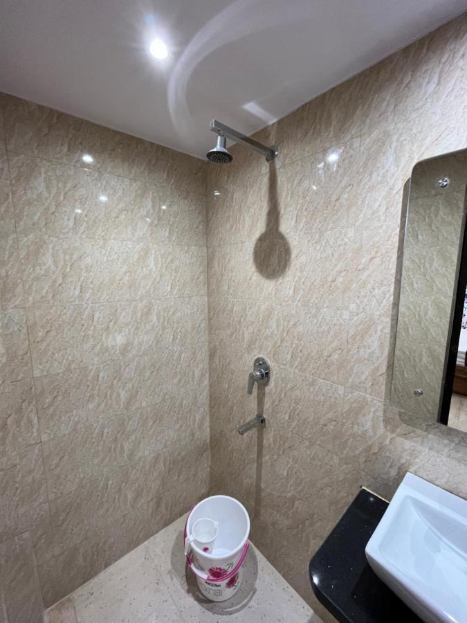 Hotel Mahalaxmi Deluxe New Delhi Eksteriør billede